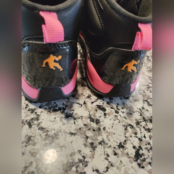 AND1 Women's 9.5 Black and Pink High-Top Sneakers - Picture 3 of 8